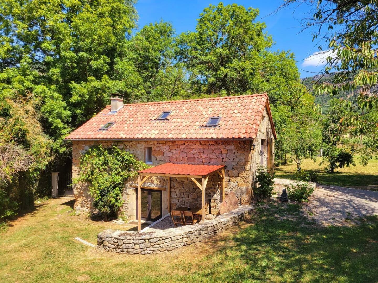 Maison Des Biches Saint-Jean-et-Saint-Paul ภายนอก รูปภาพ